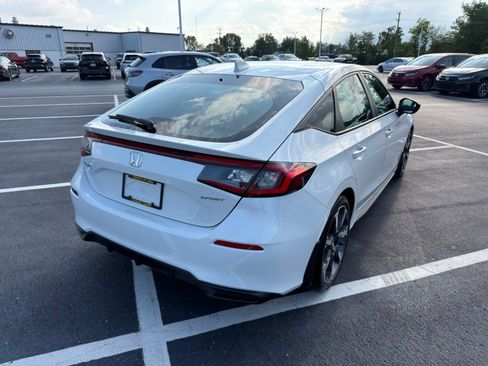 Used 2025 Honda Civic Sport image 6