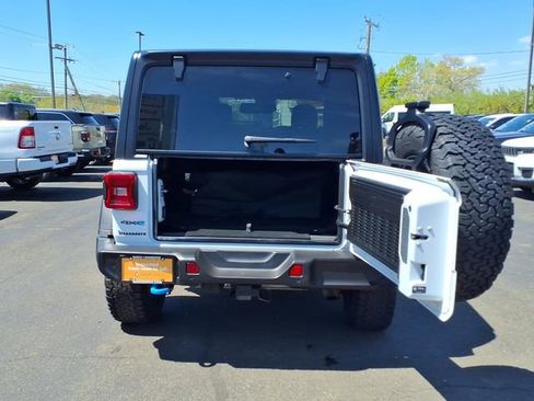Certified 2024 Jeep Wrangler Unlimited AWD/4WD image 7