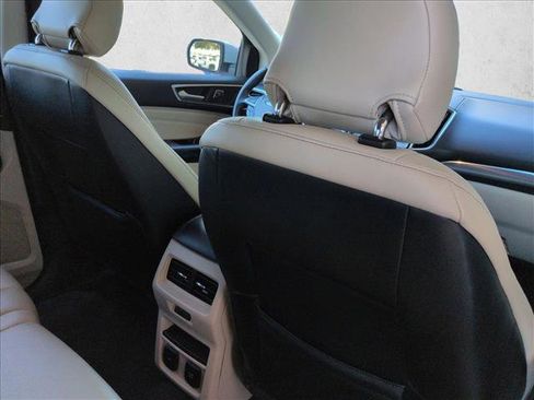 Used 2016 Ford Edge Titanium w/ Equipment Group 301A image 22