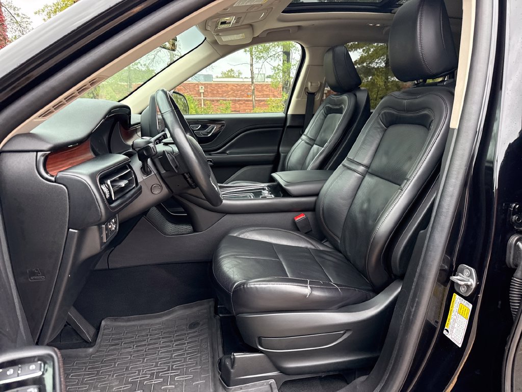 Used 2021 Lincoln Aviator Reserve w/ Elements Package Plus AWD/4WD image 11