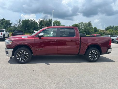 Used 2025 RAM 1500 Laramie AWD/4WD image 6