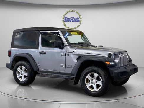 Used 2018 Jeep Wrangler Sport AWD/4WD image 7