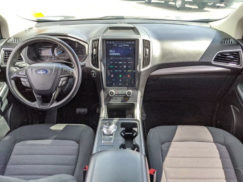 Used 2024 Ford Edge SE w/ Black Appearance Package AWD/4WD image 7