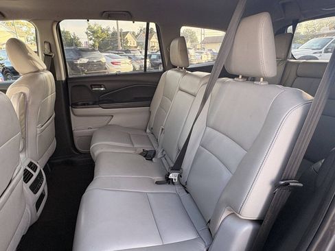 Used 2019 Honda Pilot EX-L image 18