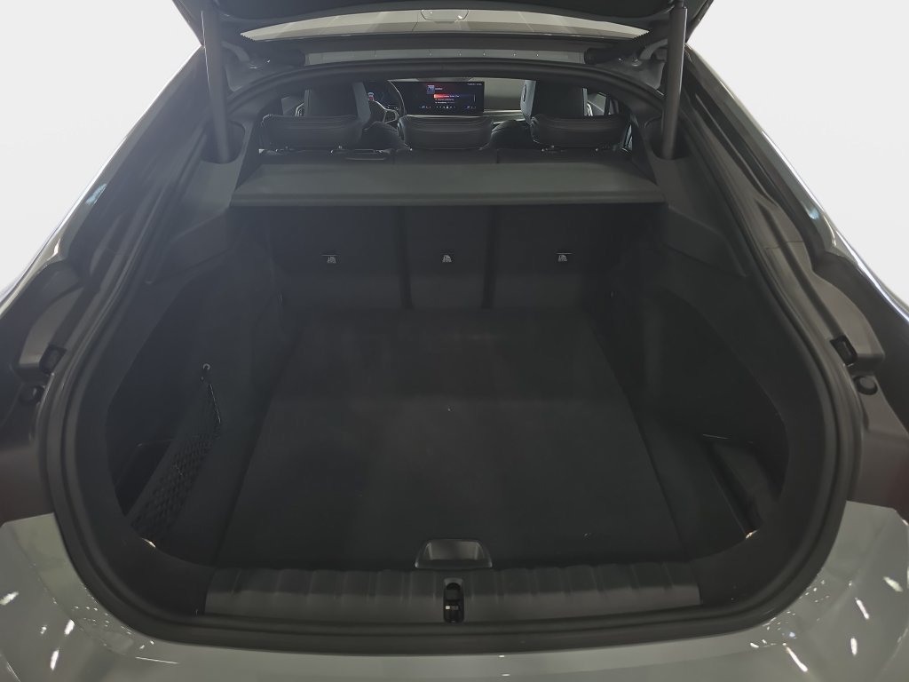 Certified 2024 BMW i4 eDrive40 w/ M Sport Package RWD image 10