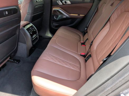 Used 2025 BMW X6 M60i AWD/4WD image 39
