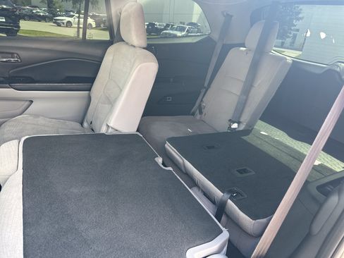 Used 2017 Honda Pilot EX image 15