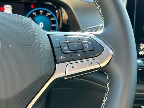 New 2026 Volkswagen Atlas Cross Sport SE image 13