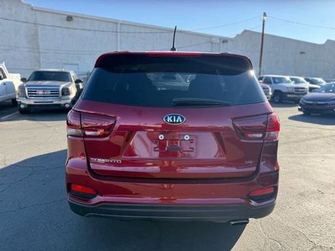 Used 2020 Kia Sorento S image 4