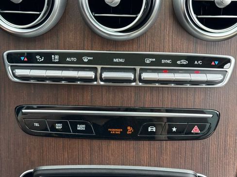 Used 2022 Mercedes-Benz GLC 300 4MATIC image 27