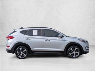 Used 2016 Hyundai Tucson Limited w/ Option Group 03 FWD video 4