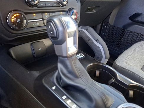 Used 2023 Ford Bronco Big Bend image 13