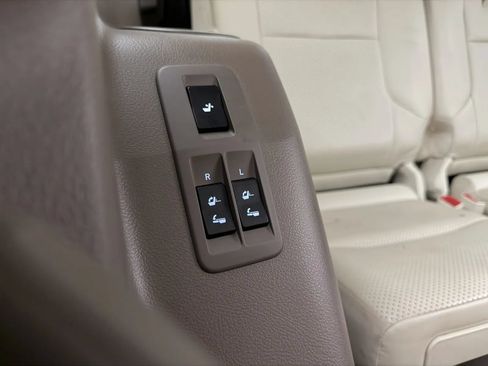 Used 2019 Lexus GX 460 Luxury AWD/4WD image 32