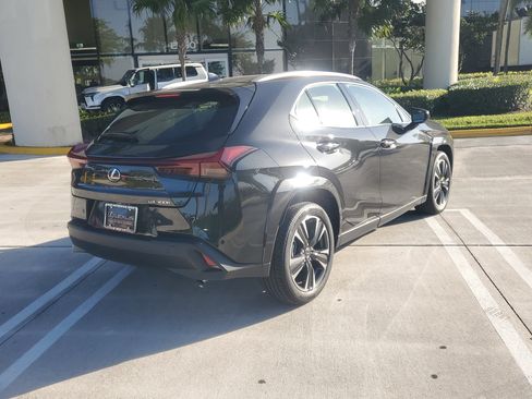 Used 2025 Lexus UX 300h FWD w/ Accessory Package (Z1) image 10