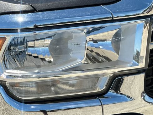 Used 2024 RAM 2500 Tradesman w/ Chrome Appearance Group AWD/4WD image 34