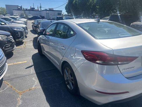 Used 2018 Hyundai Elantra Value Edition image 3