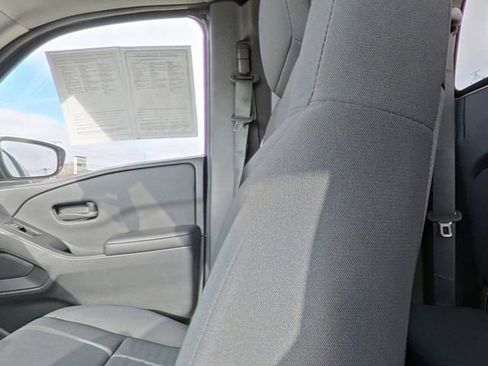 Used 2025 Nissan Frontier S w/ S Utility Package image 25