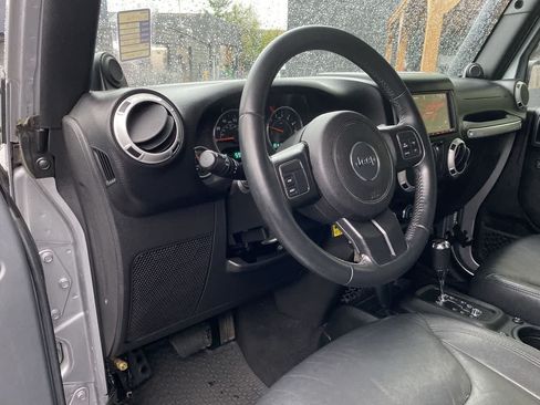 Used 2014 Jeep Wrangler Sahara AWD/4WD image 2