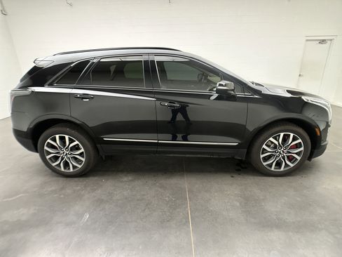 Used 2022 Cadillac XT5 Sportv w/ Platinum Package AWD/4WD image 11