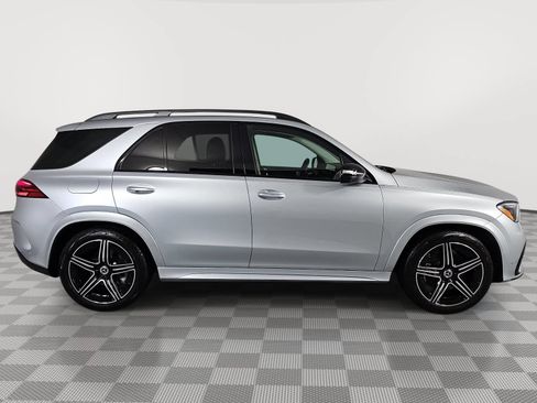 Used 2026 Mercedes-Benz GLE 450 4MATIC w/ Driver Assistance Package image 9