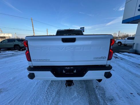 Certified 2021 Chevrolet Silverado 2500 High Country w/ Z71 Off-Road Package image 8
