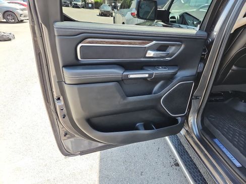 Used 2020 RAM 1500 Laramie AWD/4WD image 27