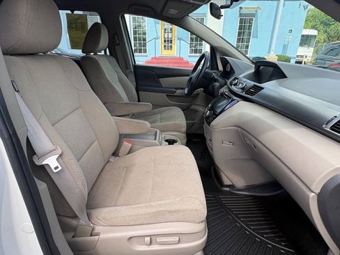 Used 2016 Honda Odyssey SE image 42