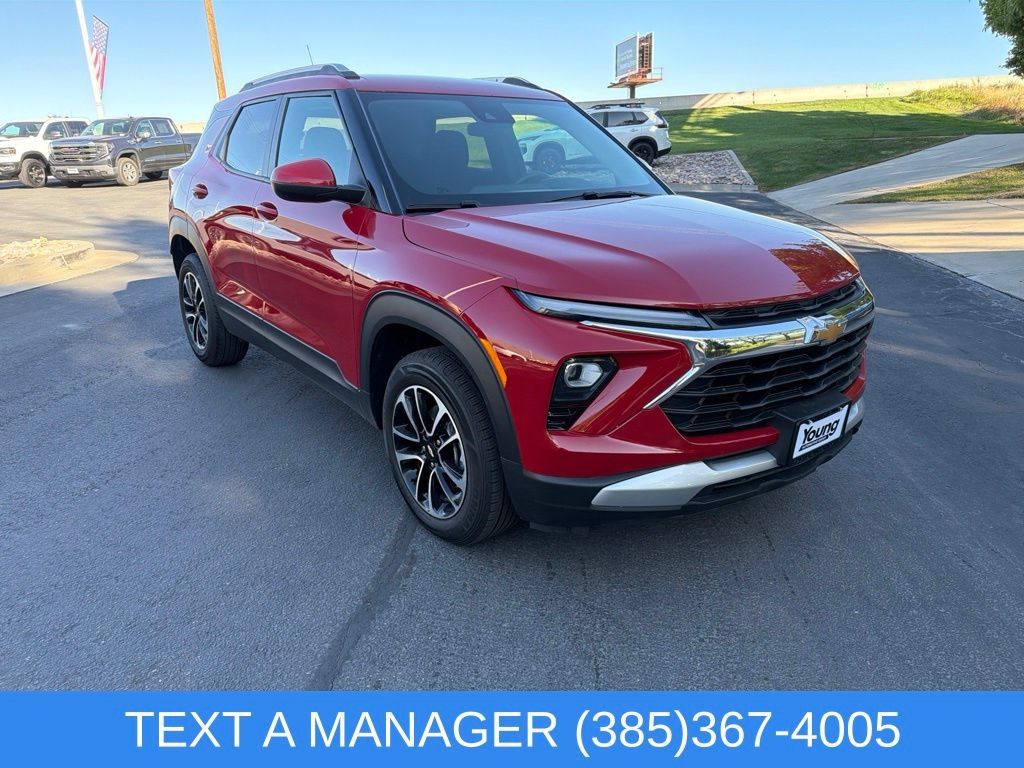 Used 2026 Chevrolet TrailBlazer LT AWD/4WD image 1