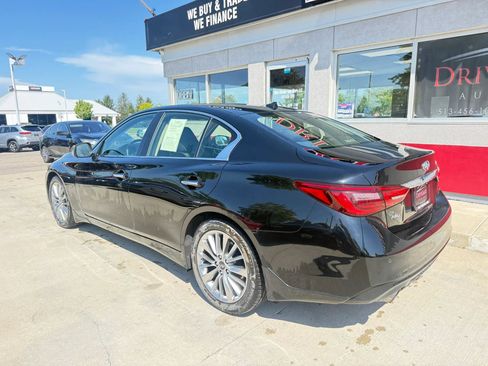 Used 2018 INFINITI Q50 Luxe w/ Essential Package (3.0T Luxe) AWD/4WD image 4