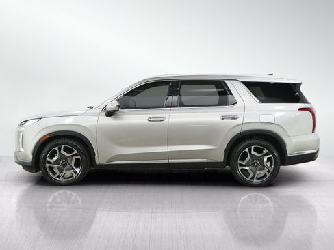 Used 2025 Hyundai Palisade Limited AWD/4WD image 3