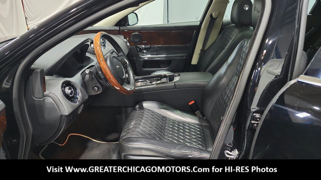 Used 2017 Jaguar XJ L Portfolio AWD/4WD image 24