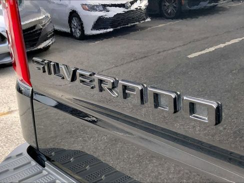 Used 2024 Chevrolet Silverado 1500 LT Trail Boss w/ LPO, Dark Essentials Package image 30