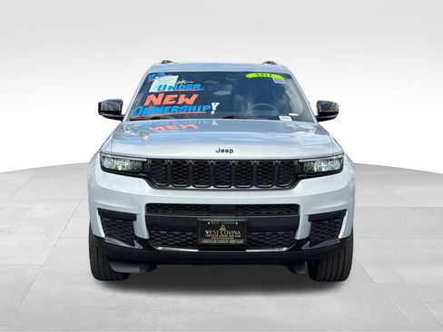 Used 2023 Jeep Grand Cherokee L Laredo AWD/4WD image 2