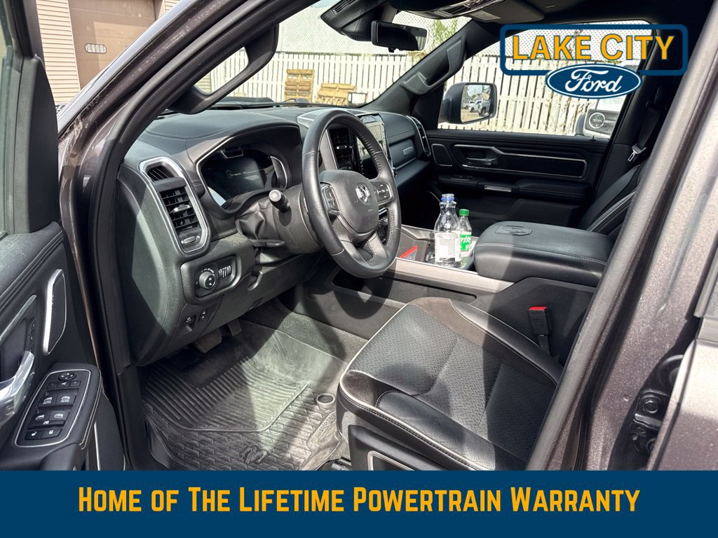 Used 2023 RAM 1500 Laramie AWD/4WD image 9