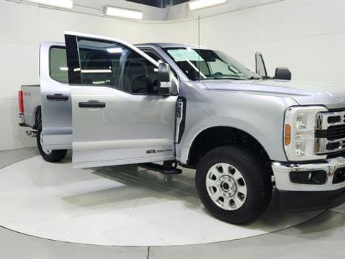Used 2024 Ford F250 XLT image 27