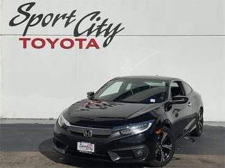 Used 2017 Honda Civic Touring video 1