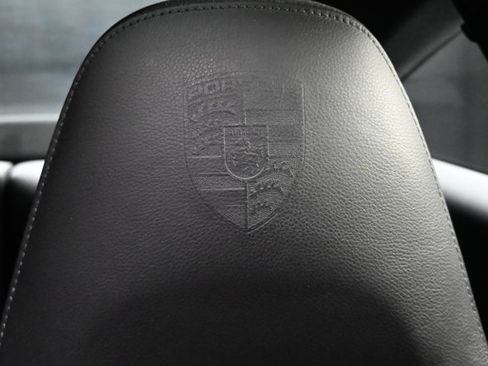 Used 2019 Porsche 911 Carrera RWD image 17