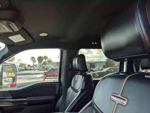 Used 2024 Ford F250 Platinum image 26