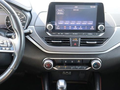 Used 2023 Nissan Altima 2.5 SR image 14