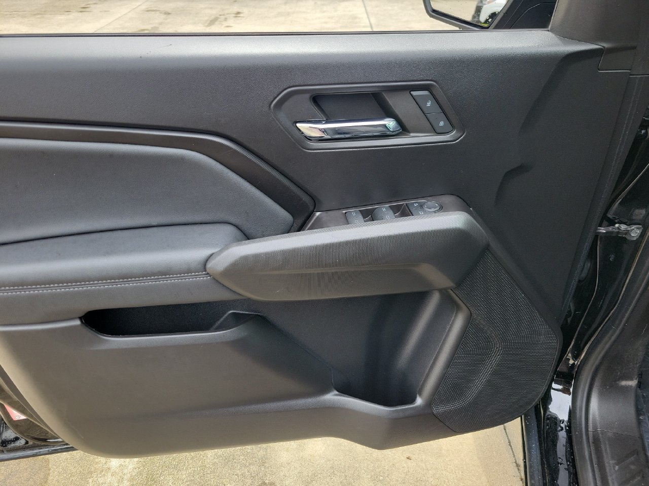 Used 2024 Chevrolet Colorado LT RWD image 13