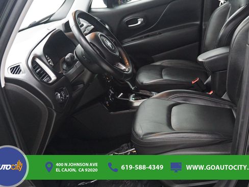 Used 2022 Jeep Renegade Limited AWD/4WD image 9