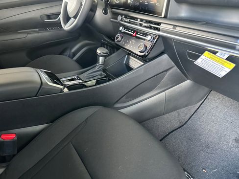 New 2026 Hyundai Tucson SEL AWD/4WD image 16