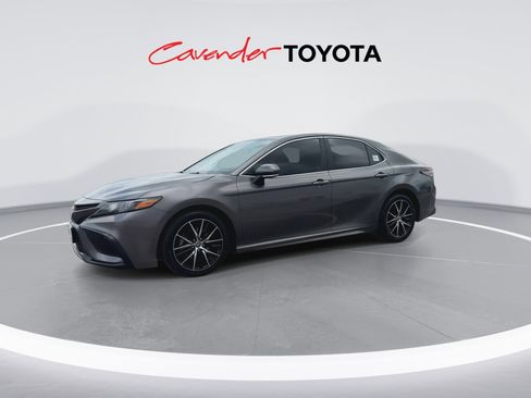 Certified 2023 Toyota Camry SE image 4