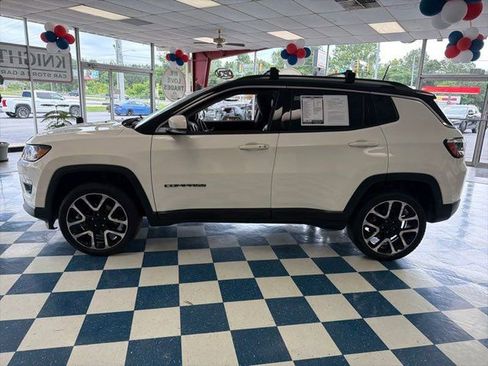 Used 2018 Jeep Compass Limited w/ Navigation Group AWD/4WD image 4