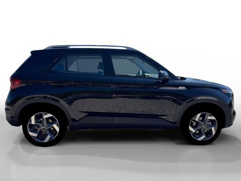 New 2026 Hyundai Venue SEL FWD image 9
