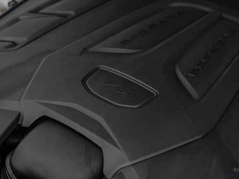 Used 2024 Porsche Cayenne Turbo GT AWD/4WD image 95