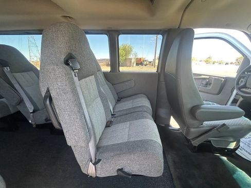 Used 2015 Chevrolet Express 3500 LT w/ LT Preferred Equipment Group RWD image 17