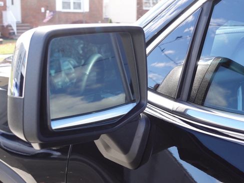 Used 2024 GMC Sierra 1500 Denali w/ Denali Reserve Package image 15