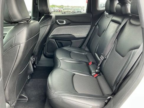 Used 2024 Jeep Compass Latitude AWD/4WD image 19