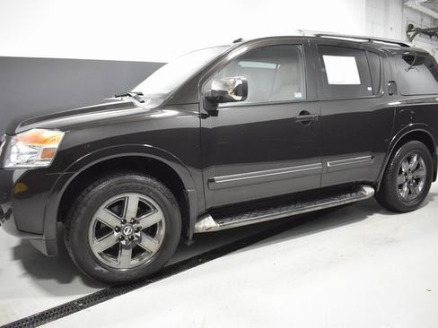 Used 2014 Nissan Armada Platinum w/ Platinum Reserve Package image 2